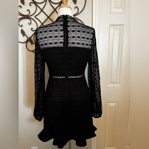 Stunning crochet, lace and embroidery black dress - Picture 3 of 16
